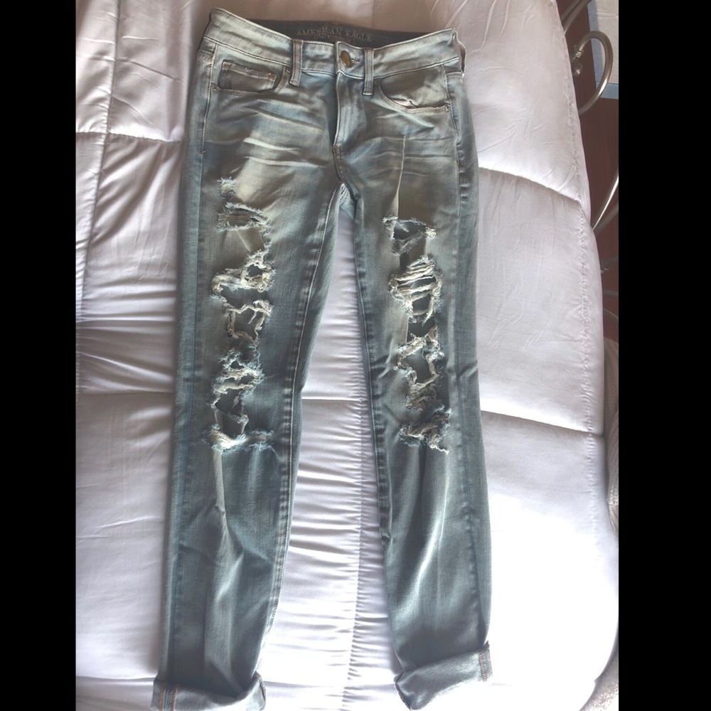 American Eagle distressed skinny jeans